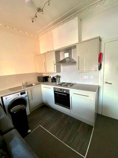 2 Bedroom Flat To Rent In Forest Park Road, West End, Dundee, DD1