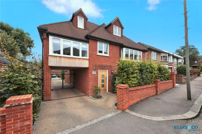 1 Bedroom Apartment To Rent In Gordon Road, London, E4