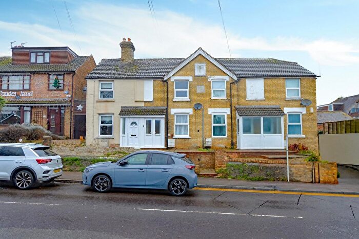 2 Bedroom Terraced House For Sale In New Road, Ditton, ME20