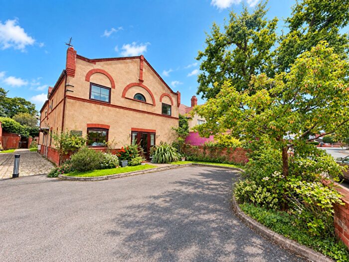 3 Bedroom Semi-Detached House For Sale In College Road North, Crosby, L23