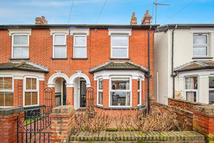 3 Bedroom Semi Detached House For Sale In Bristol Road, Ipswich, Suffolk, IP4