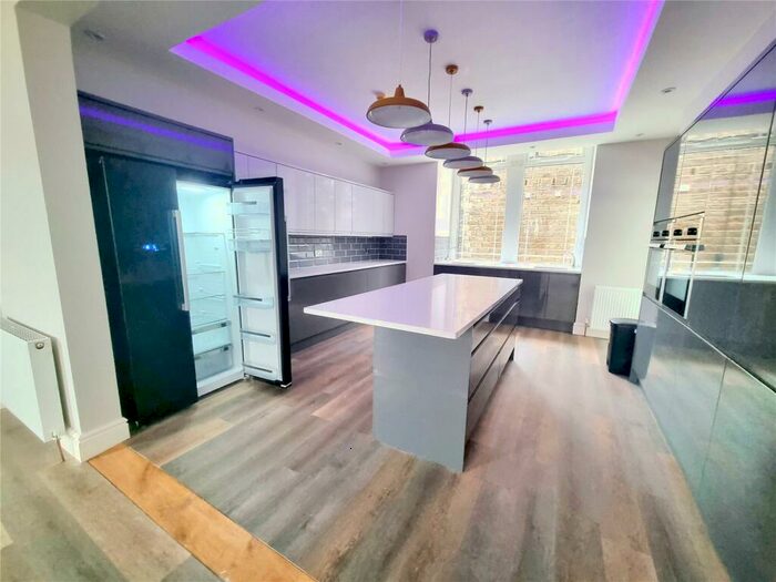 Detached House To Rent In Spring Gardens Lane, Keighley, West Yorkshire, BD20