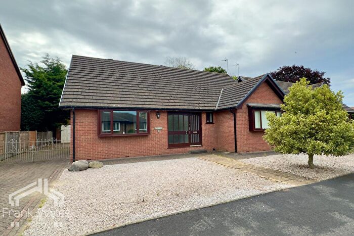 3 Bedroom Detached Bungalow To Rent In Shaftesbury Close, Lytham St. Annes, Lancashire, FY8