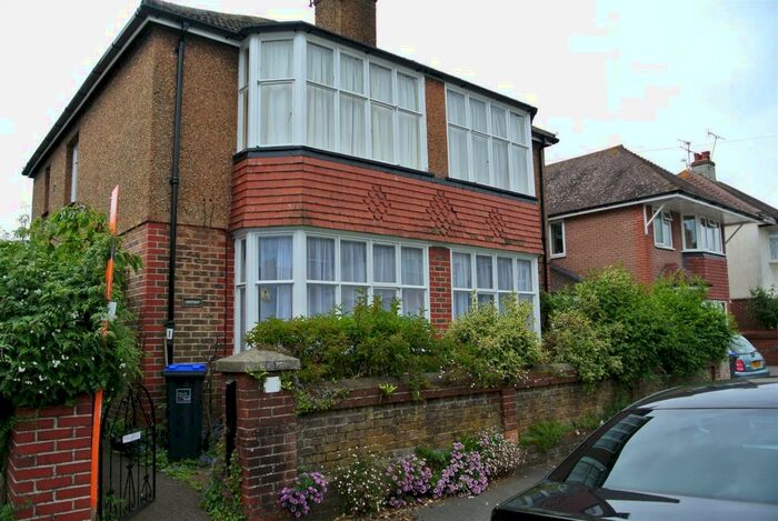 3 Bedroom Apartment To Rent In Ethelwulf Road, Worthing, BN14