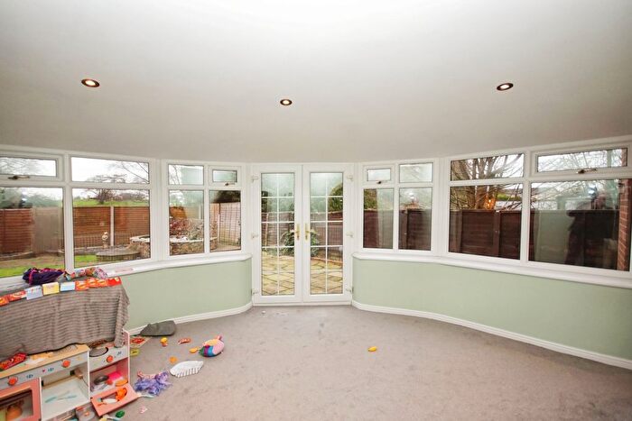 3 Bedroom Detached House For Sale In Jubilee Close, Cam, Dursley, Gloucestershire, GL11