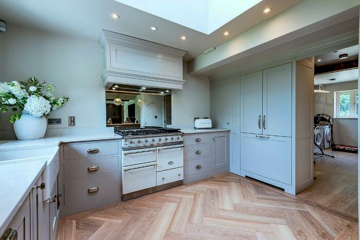 4 Bedroom Detached House For Sale In Stratford Road, Henley-In-Arden, Warwickshire, B95