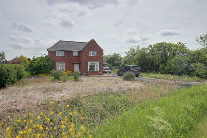3 Bedroom Detached House For Sale In Main Road, Saltfleetby, Louth, LN11