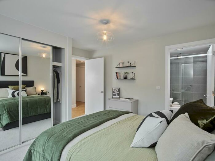 2 Bedroom Apartment To Rent In Newbury, Berkshire, RG14