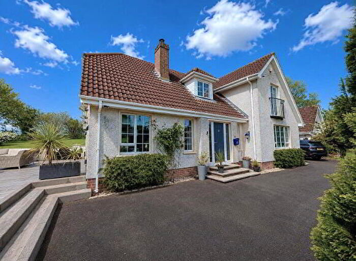 4 Bedroom Detached Bungalows For Sale In Annaghanoon Road, Waringstown, BT66
