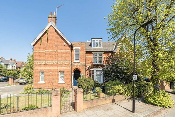 2 Bedroom Flat To Rent In Shaa Road, Shaa Road, W3