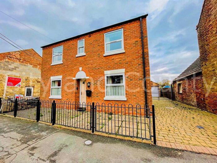 4 Bedroom Detached House To Rent In North Street, Crowland, Peterborough, PE6