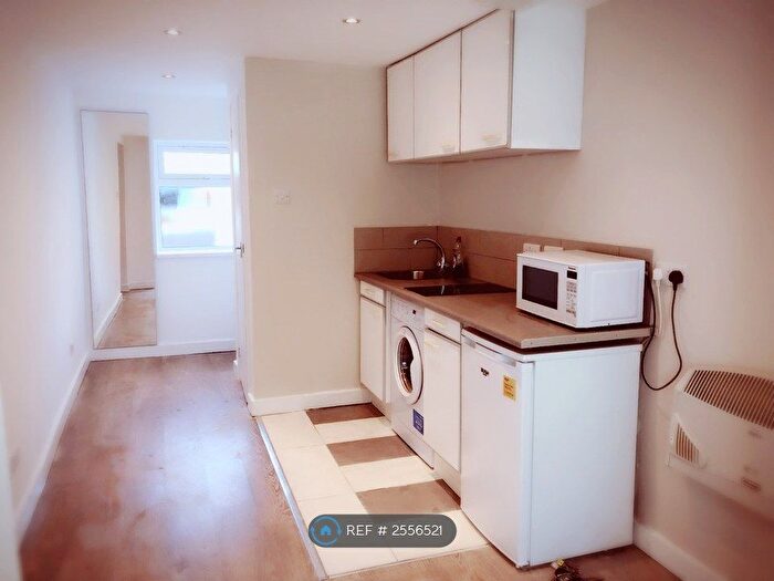 Studio To Rent In Richmond Green, Croydon, CR0