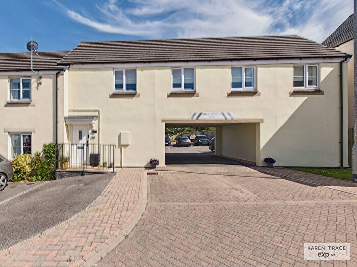 2 Bedroom Town House For Sale In William West Road, Par, PL24