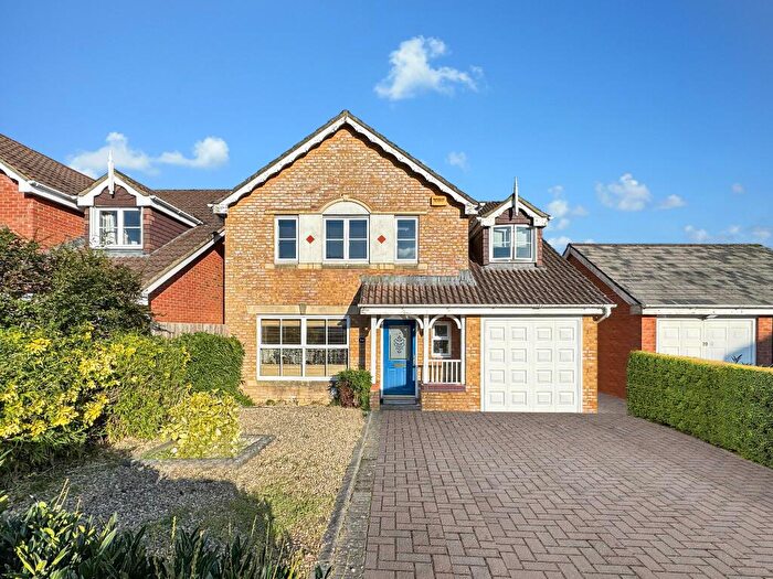 5 Bedroom Detached House For Sale In Totton, Southampton, SO40