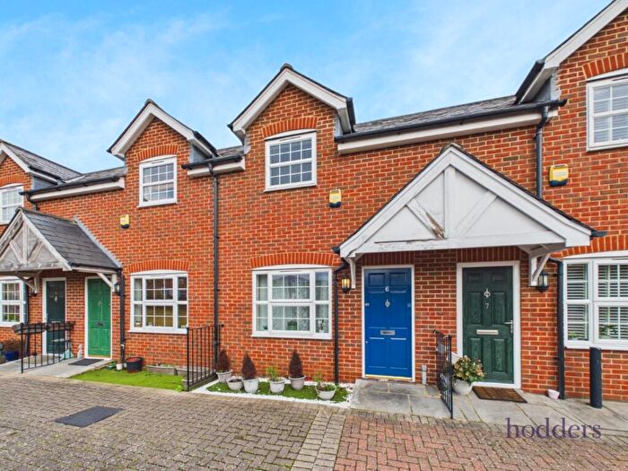 1 Bedroom Terraced House To Rent In Surrey, KT16