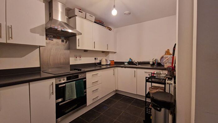 1 Bedroom Flat To Rent In Honour Gardens, Dagenham, RM8