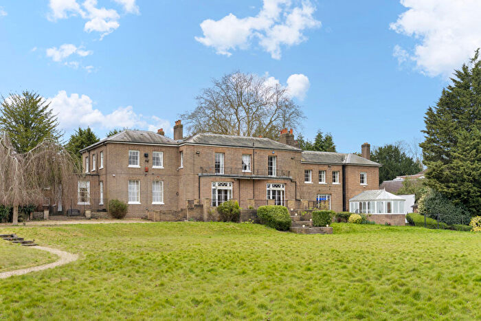 9 Bedroom House For Sale In Hadley, Barnet, London, EN5