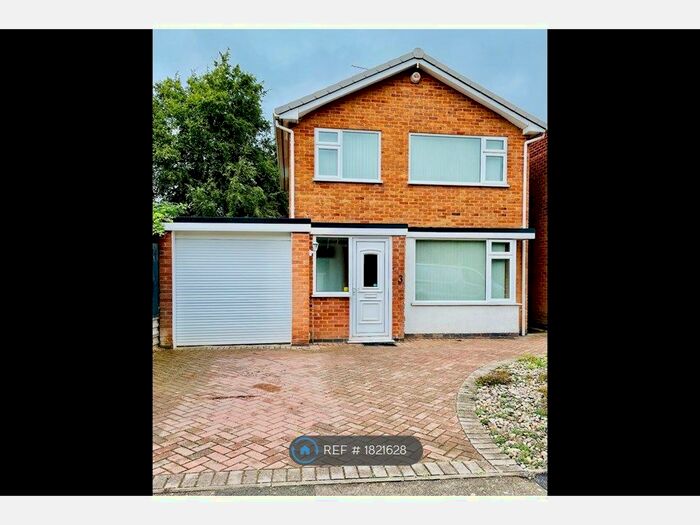 3 Bedroom Detached House To Rent In Windrush Drive, Oadby, Leicester, LE2