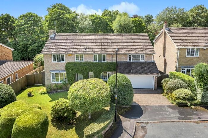 5 Bedroom Detached House To Rent In Rossett Beck, Harrogate, HG2