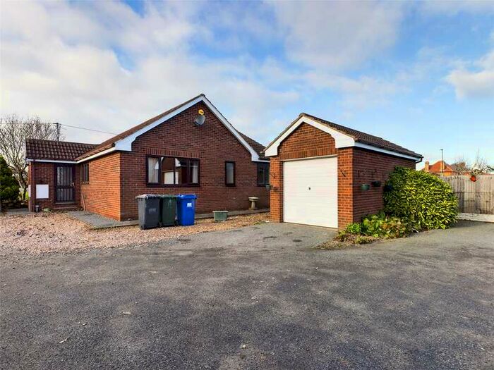 3 Bedroom Bungalow To Rent In Spring Hill Close, Sprotbrough, Doncaster, DN5