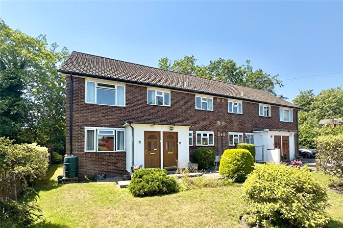 2 Bedroom Maisonette For Sale In Victoria Road, Fleet, Hampshire, GU51