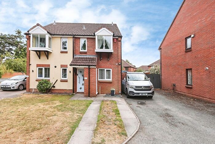 2 Bedroom Semi-Detached House For Sale In Shenley Fields Drive, Northfield, Birmingham, B31