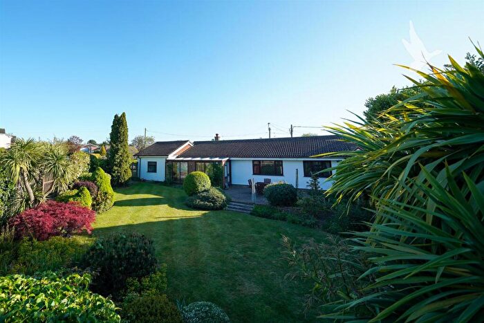 4 Bedroom Detached Bungalow For Sale In Wellands Close, Wickham Bishops, CM8