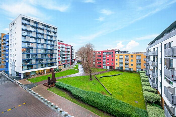 1 Bedroom Apartment For Sale In Indiana Building, Deals Gateway, Lewisham, SE13