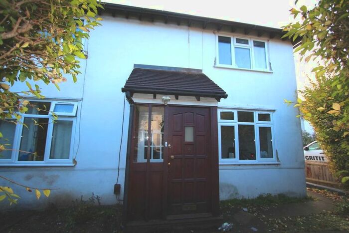 6 Bedroom Semi-Detached House To Rent In Ernest Road, Kingston Upon Thames KT1