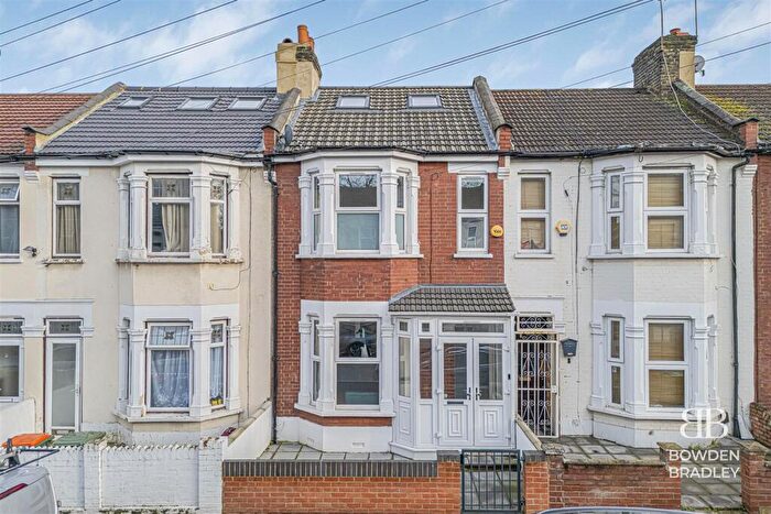 4 Bedroom Terraced House For Sale In Northfield Road, East Ham, E6