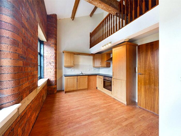 2 Bedroom Apartment To Rent In City Mills, - Mill Street, Bradford, West Yorkshire, BD1