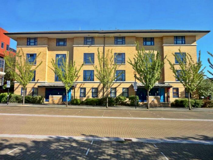 2 Bedroom Apartment To Rent In Dunton House, Central Milton Keynes, Milton Keynes, MK9