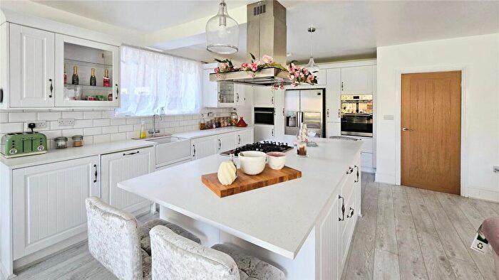 6 Bedroom Detached House For Sale In Westminster Drive, Kings Heath, Birmingham, B14