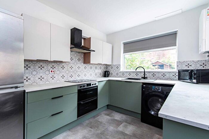 1 Bedroom Semi Detached House To Rent In Radford Boulevard, Nottingham, NG7