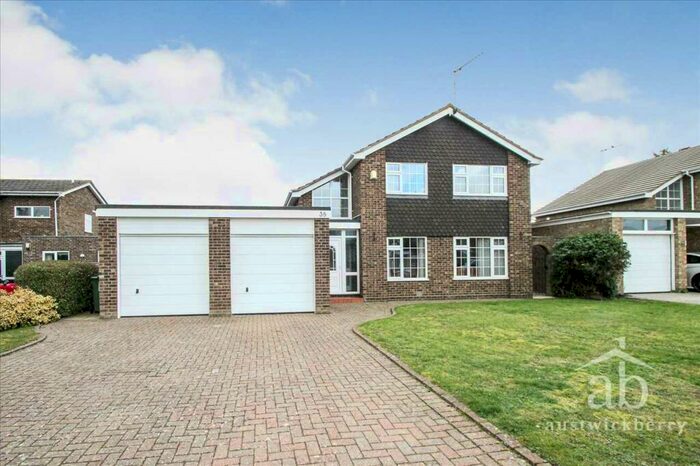 4 Bedroom Detached House To Rent In Chatsworth Drive, Ipswich, IP4