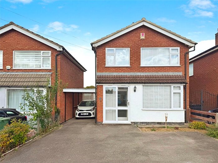 3 Bedroom Detached House For Sale In Harrowgate Drive, Birstall, Leicester, LE4