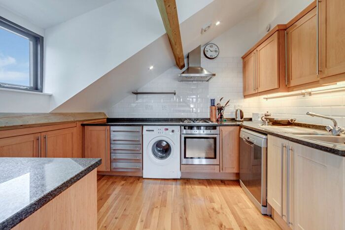 2 Bedroom Flat For Sale In Granary House, Hope Wharf, SE16
