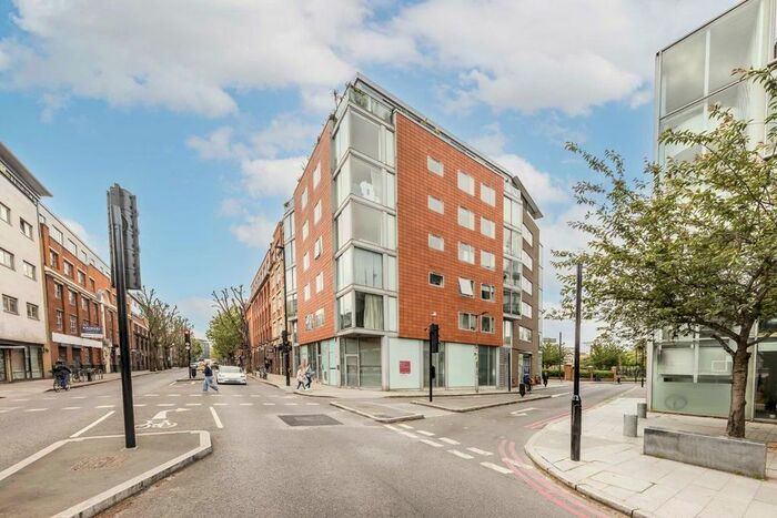 2 Bedroom Flat To Rent In Tower Bridge Road, London, SE1