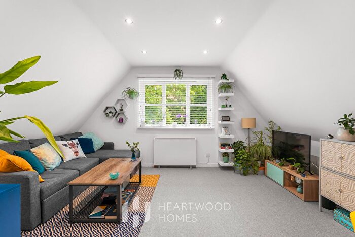 1 Bedroom Flat For Sale In Sherbourne Court, Beaconsfield Road, St. Albans, AL1