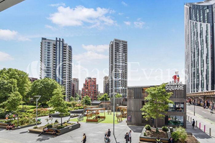 2 Bedroom Apartment To Rent In Hawksbury Heights, Park & Sayer, Elephant And Castle, SE17