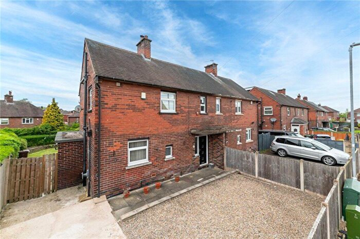 3 Bedroom Semi Detached House For Sale In Woodlands Drive, Morley, Leeds, West Yorkshire, LS27