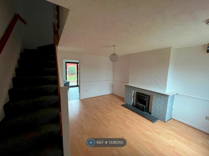 2 Bedroom Semi-Detached House To Rent In Fabis Close, Swadlincote, DE11