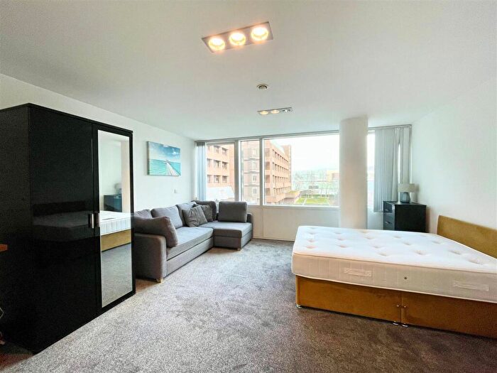 Studio To Rent In One Park West, Strand Street, L1