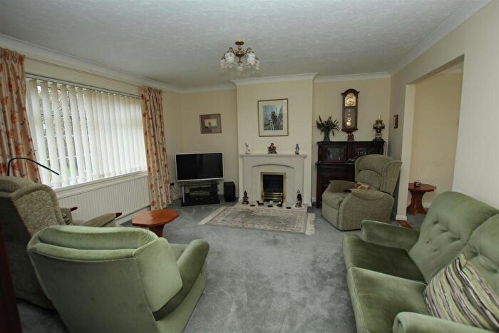 4 Bedroom Detached House For Sale In Cedar Wood Close, Fair Oak, Eastleigh, SO50