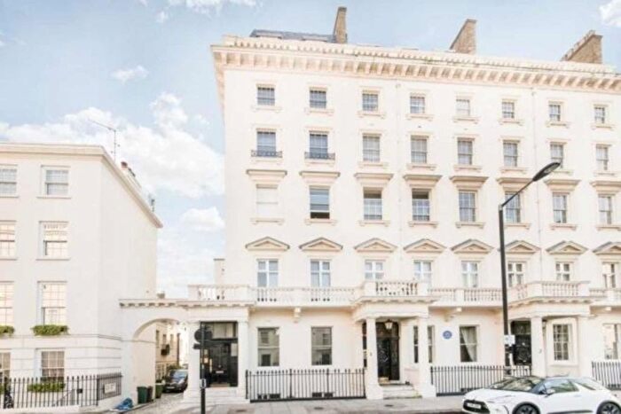 3 Bedroom Property To Rent In Lyall Street, Belgravia, SW1X