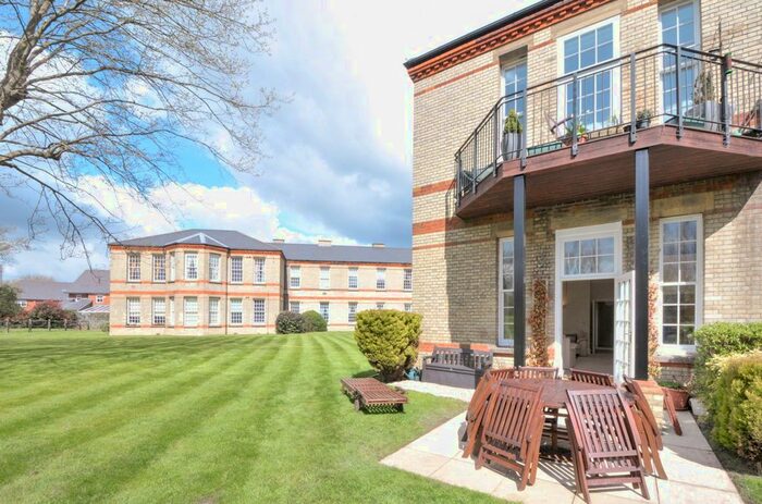 3 Bedroom Flat To Rent In Gladstone House, Horton Crescent, Epsom, KT19