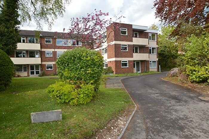 1 Bedroom Apartment To Rent In Bedroom Ground Floor Apartment In Guildford, GU1