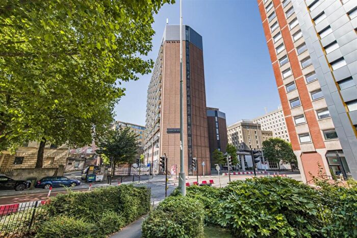 1 Bedroom Flat To Rent In Number One Bristol, Lewins Mead, BS1