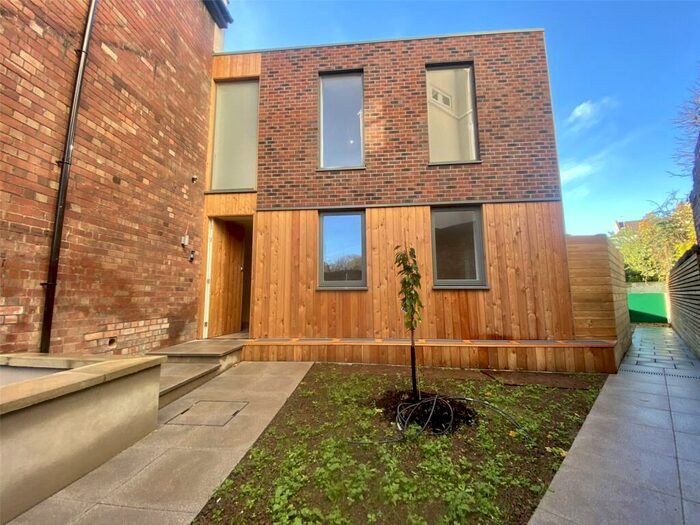 2 Bedroom Apartment To Rent In Southville, Dean Lane, BS3