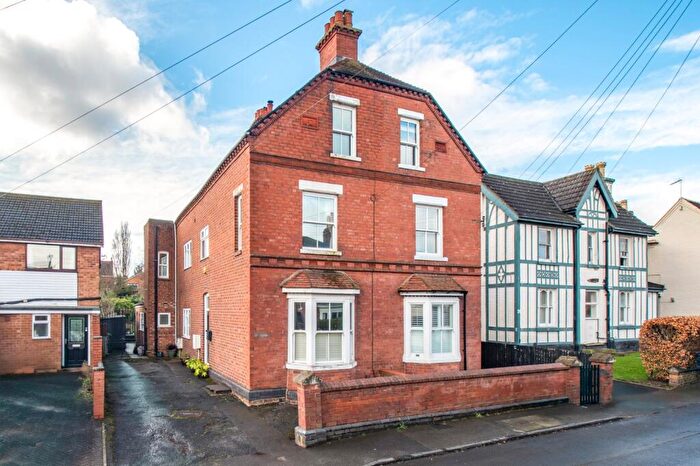 5 Bedroom Semi-Detached House For Sale In Wood Street, Wollaston, Stourbridge, West Midlands, DY8